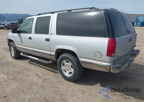 1997 Chevrolet Suburban 1500 from USA, damaged, VIN 1GNFK16R3VJ330935